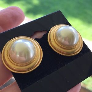 Pearl and Gold Earrings 5/$25